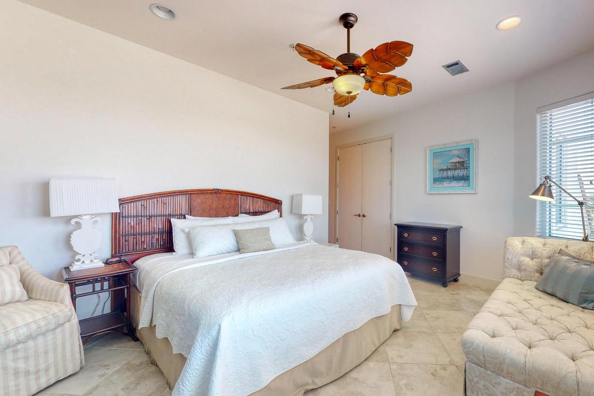 Diamond Beach Condos Galveston Room photo