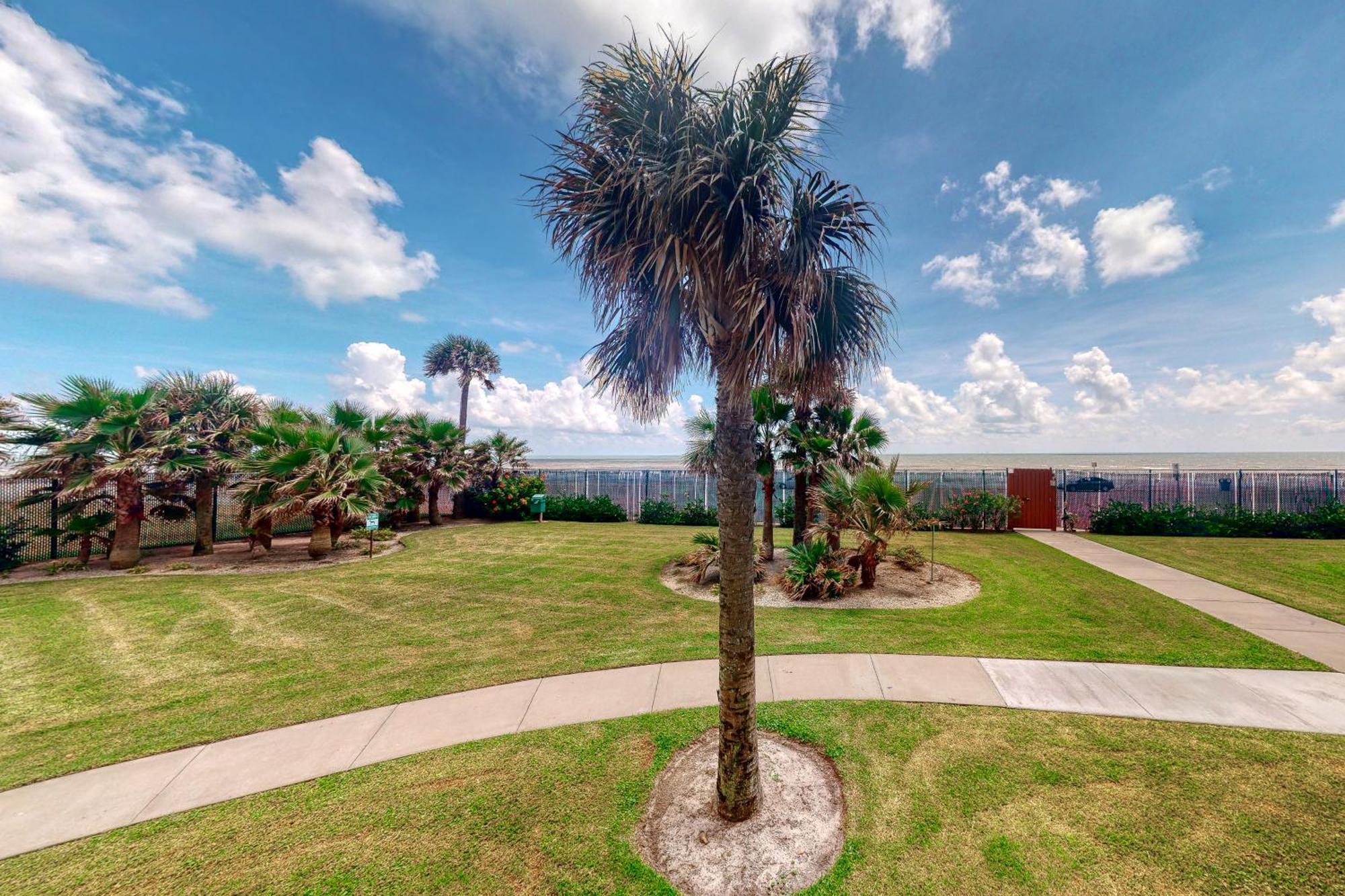 Diamond Beach Condos Galveston Room photo